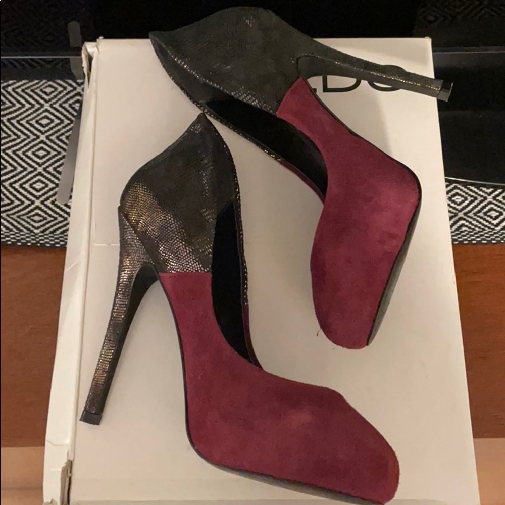 ALDO high heals size 6 maroon and black